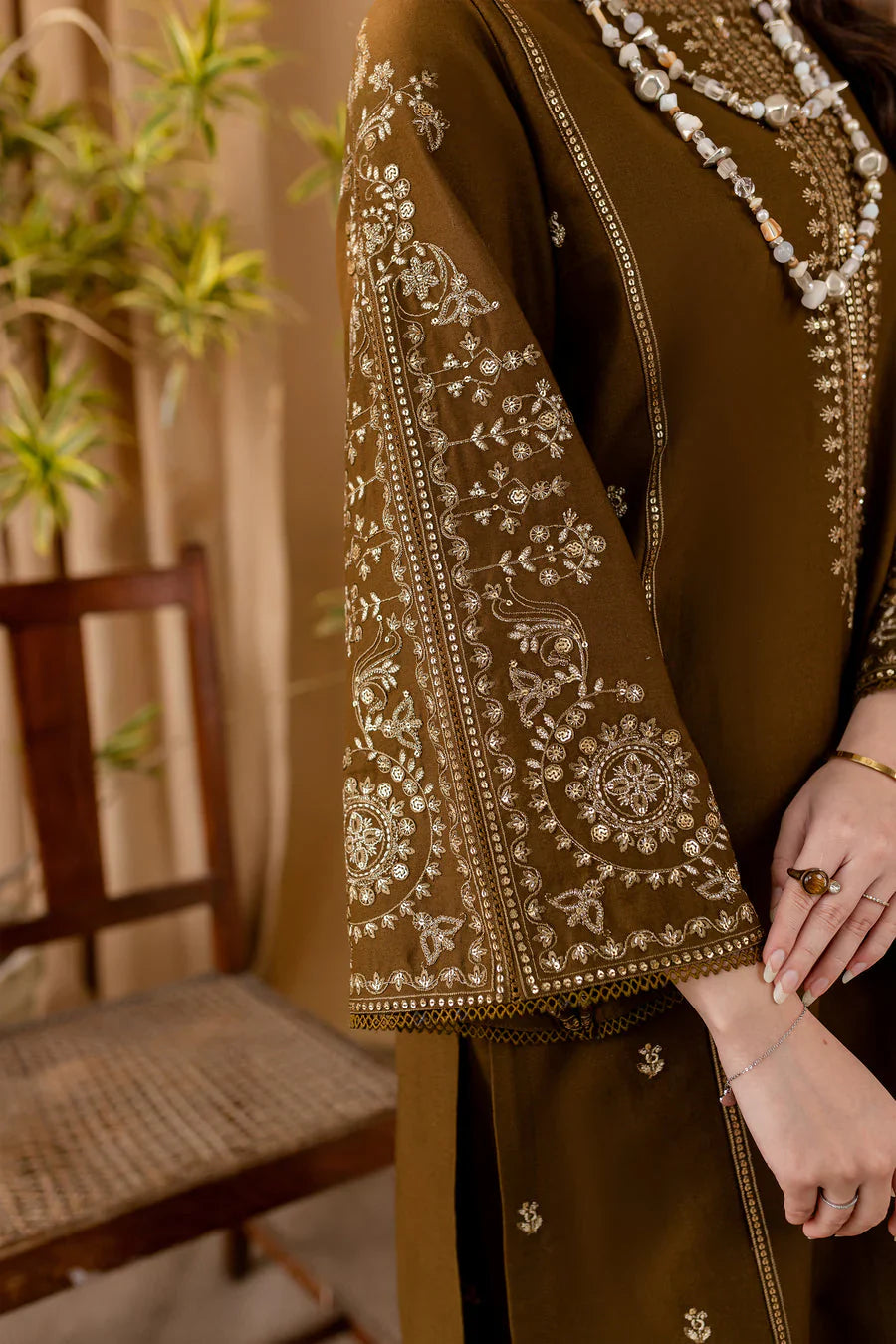 Batik - Winter 2PC Dhanak Embroidered Suit - BN3373