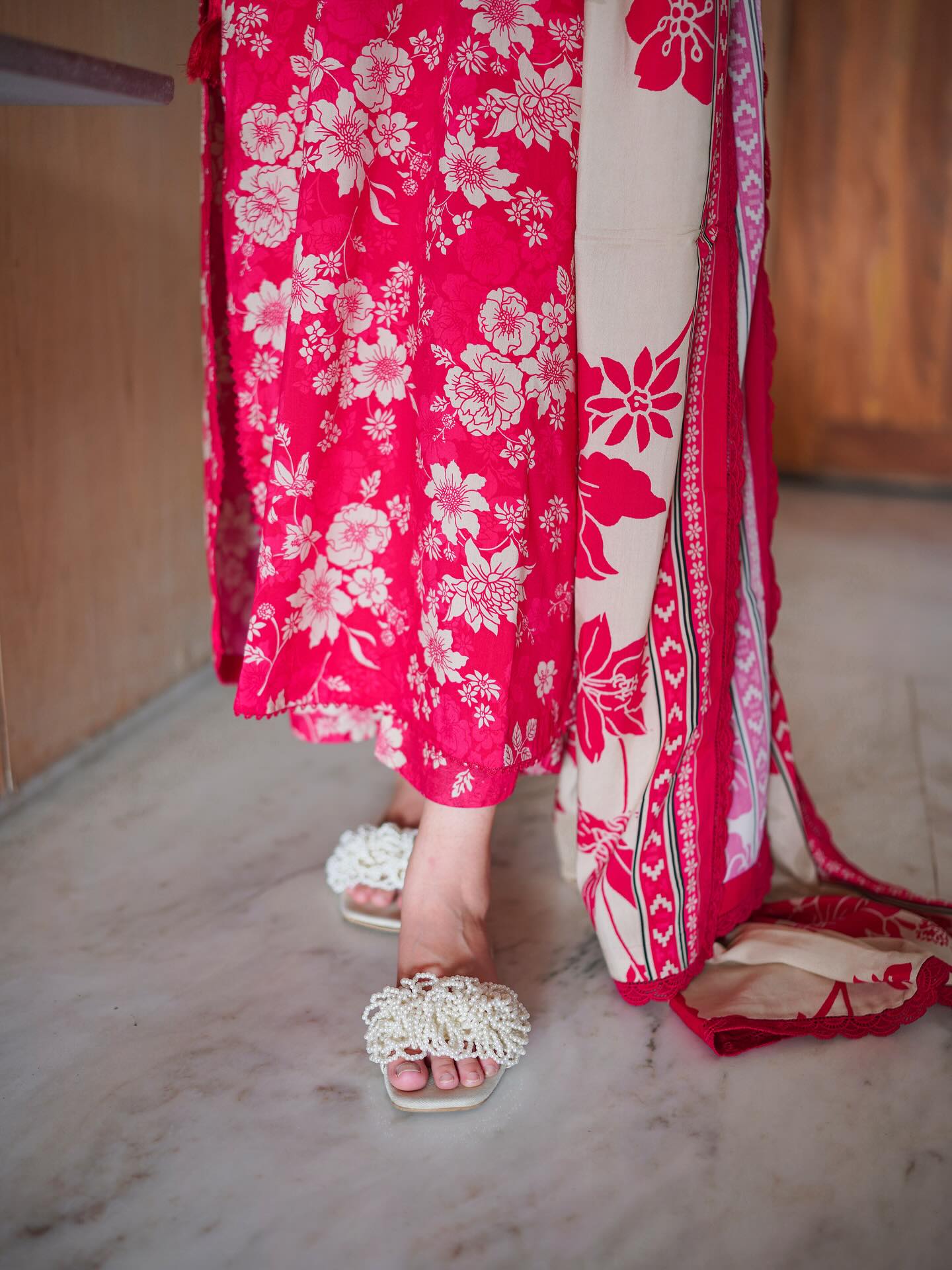 Sapphire - Winter 3PC Karandi Digital Print Dress - BN33416