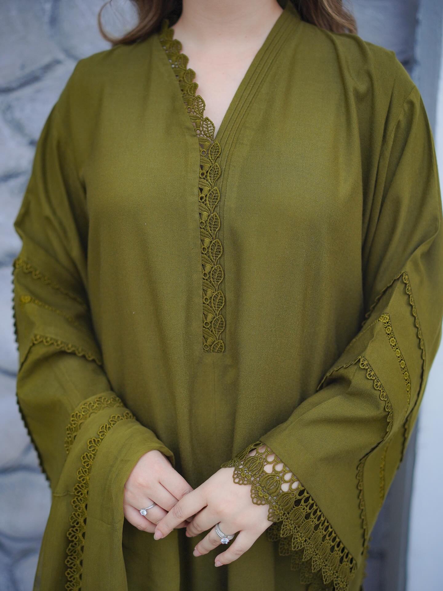 Sapphire - Winter 3PC Dhanak Embroidered  Suit - BN33130