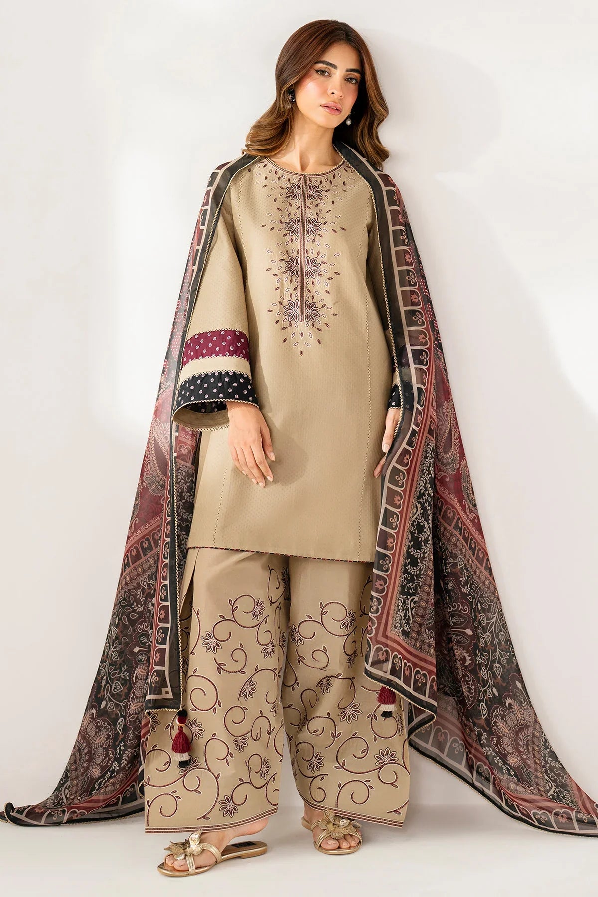 Jazmin - Winter 3PC Dhanak Embroidered Suit - BN3361