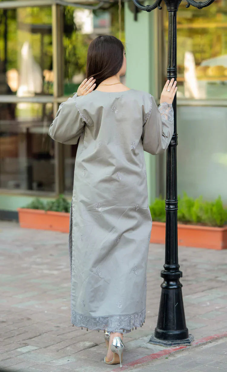 Mushaq - Winter 3PC Dhanak Embroidered Suit - BN3366