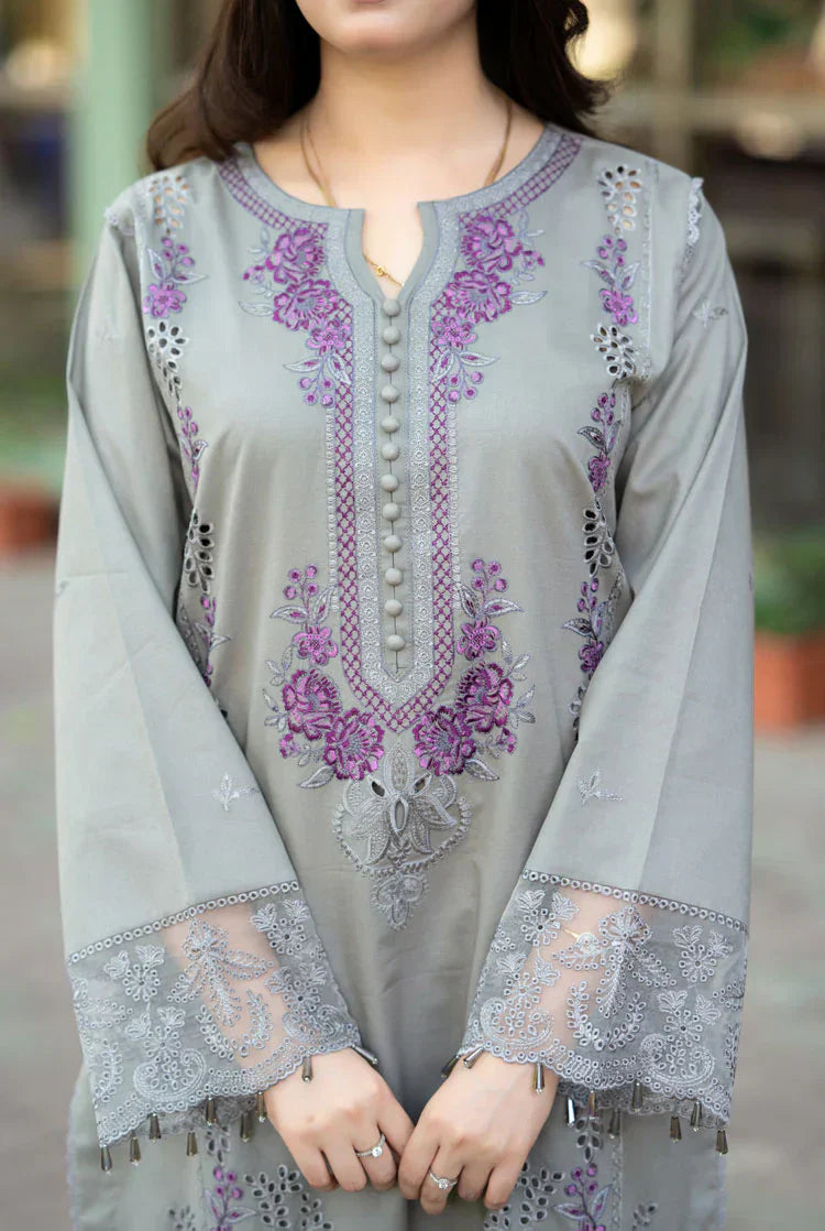 Mushaq - Winter 3PC Dhanak Embroidered Suit - BN3366
