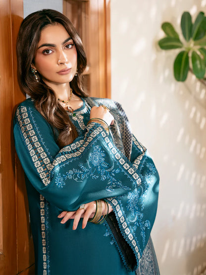 izel - Winter 3PC Dhanak Embroidered Suit - BN33104