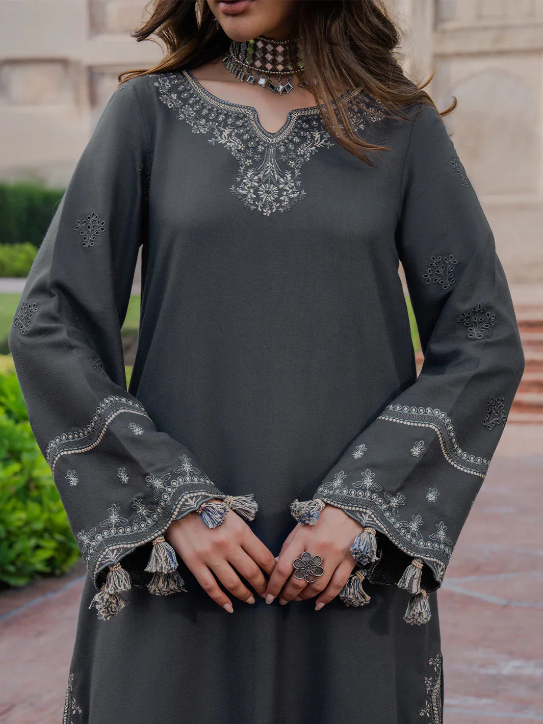 izel - Winter 3PC Dhanak Embroidered Suit - BN33112