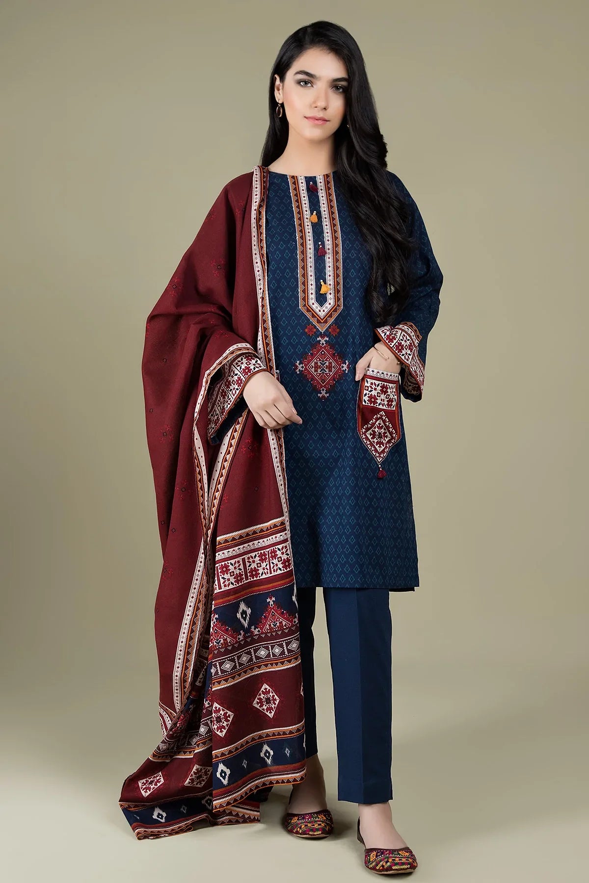 BN522-WINTER  3PC Linen Embroidered suit with Embroidered Shawll